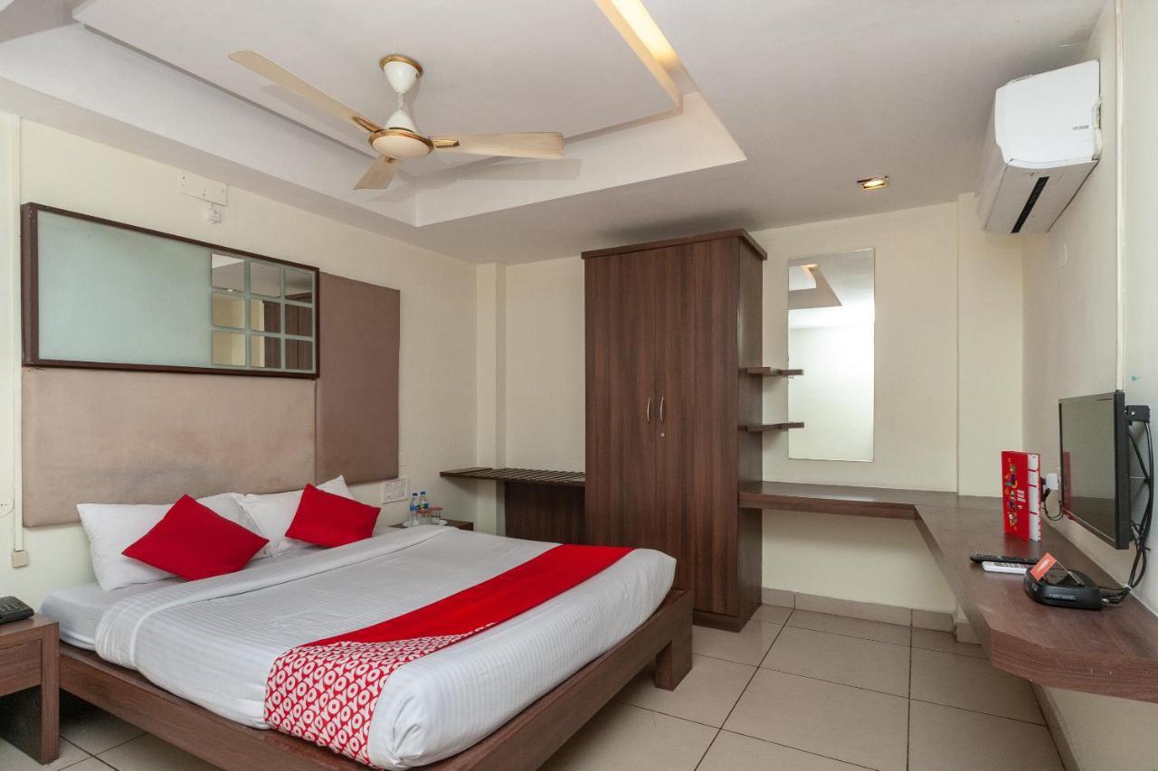 Oyo Flagship 15018 Golden Manor Chennai Central Exterior photo